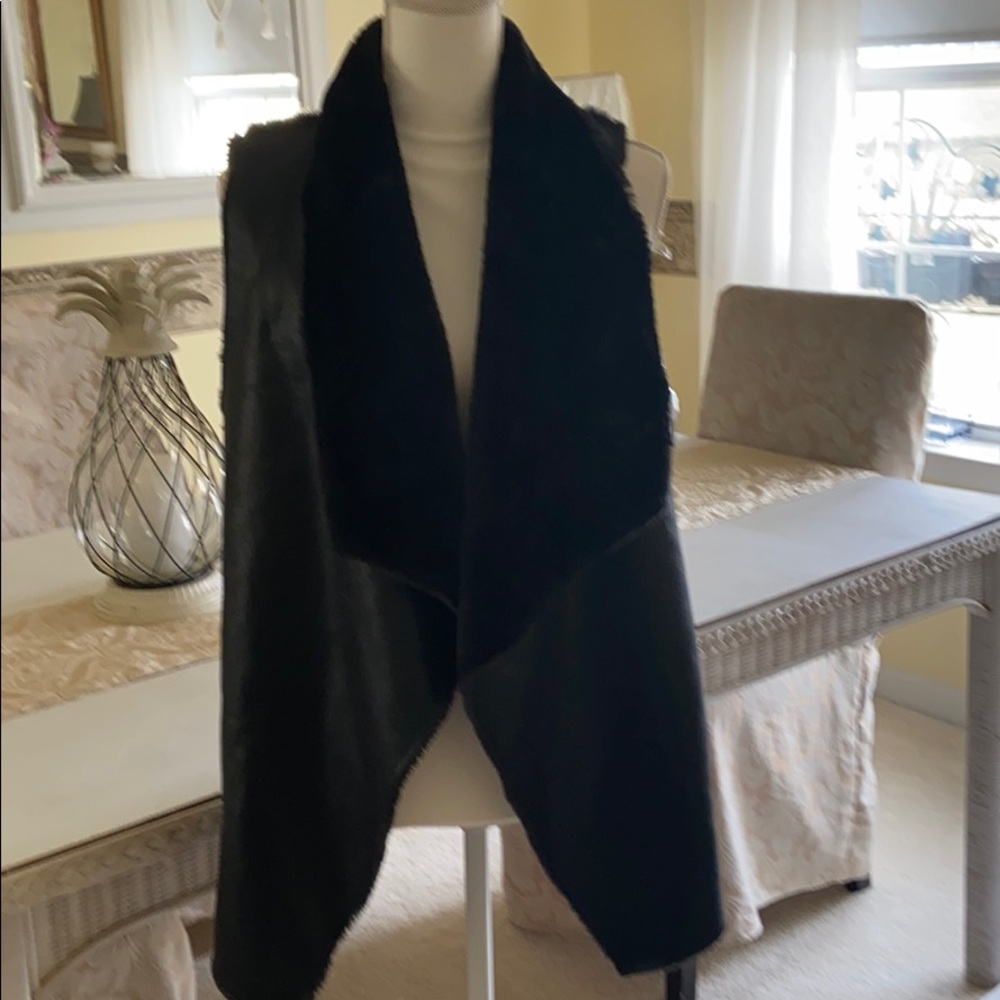 faux fur black shearling look vest plush cozy warm pockets NWT